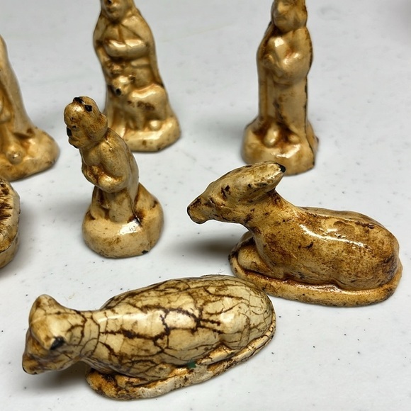 Nativity Set Small Vintage Antiqued - Picture 2 of 8